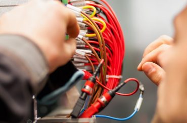 Electrcian in huddersfiled